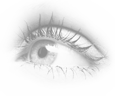 Schwarz-Weiß-Foto eines Auges mit voluminösen Wimpern